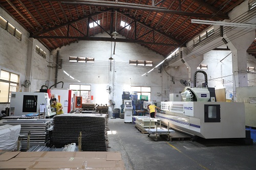 世峻弘茂生產(chǎn)基地18